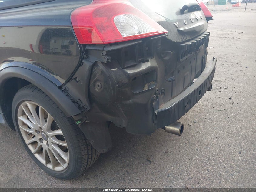 2011 Volvo C30 T5 (Retail Only) VIN: YV1672MK3B2238987 Lot: 44330165