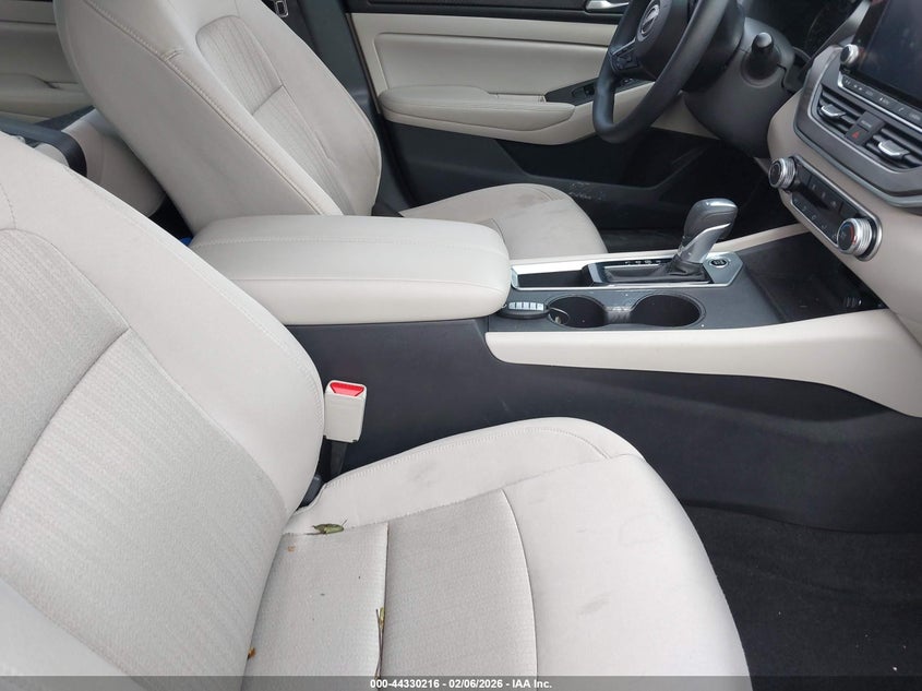 2025 Nissan Altima Sv Fwd