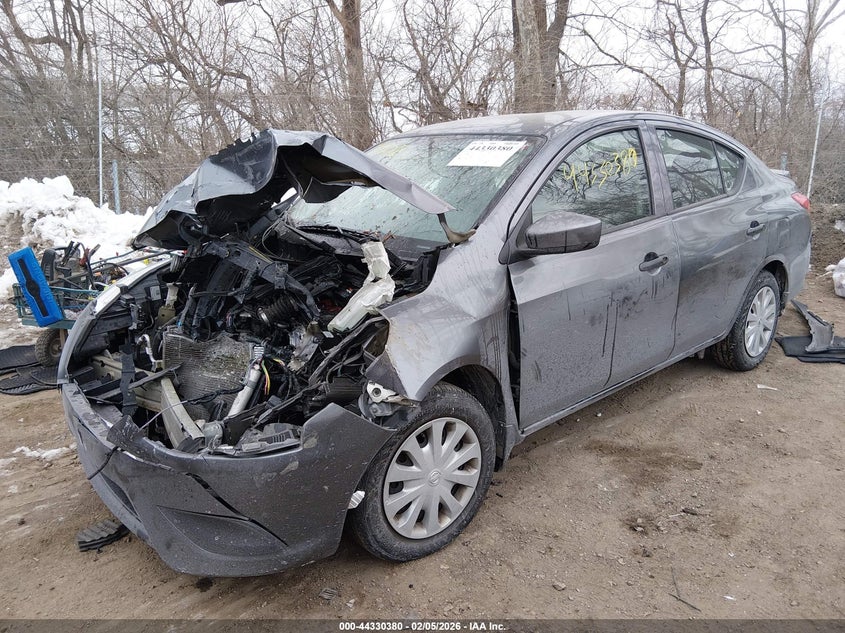 2017 Nissan Versa 1.6 S+