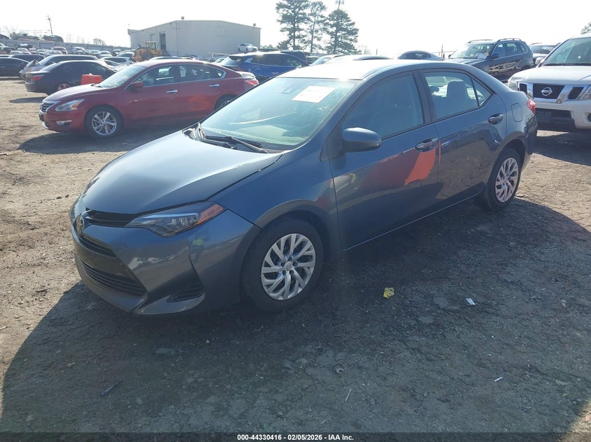 2017 TOYOTA COROLLA auction photo 2