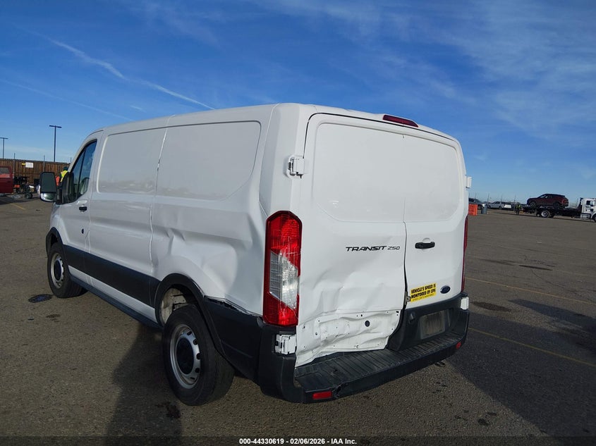 2022 Ford Transit-250