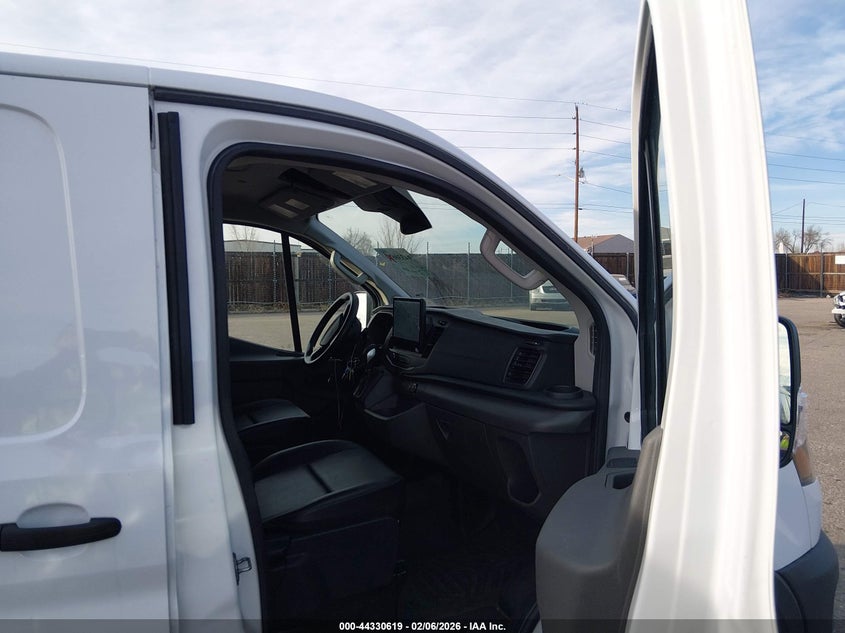 2022 Ford Transit-250