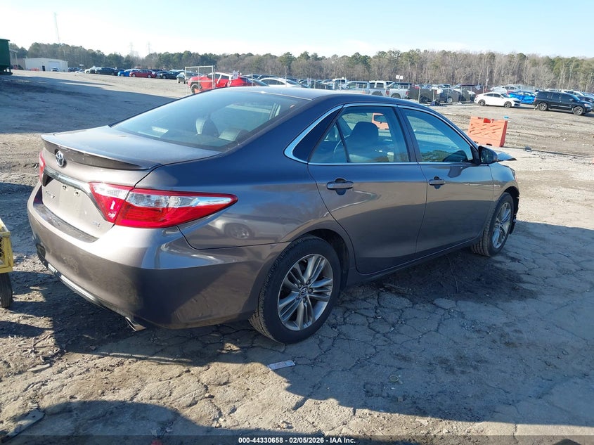 2016 Toyota Camry Se