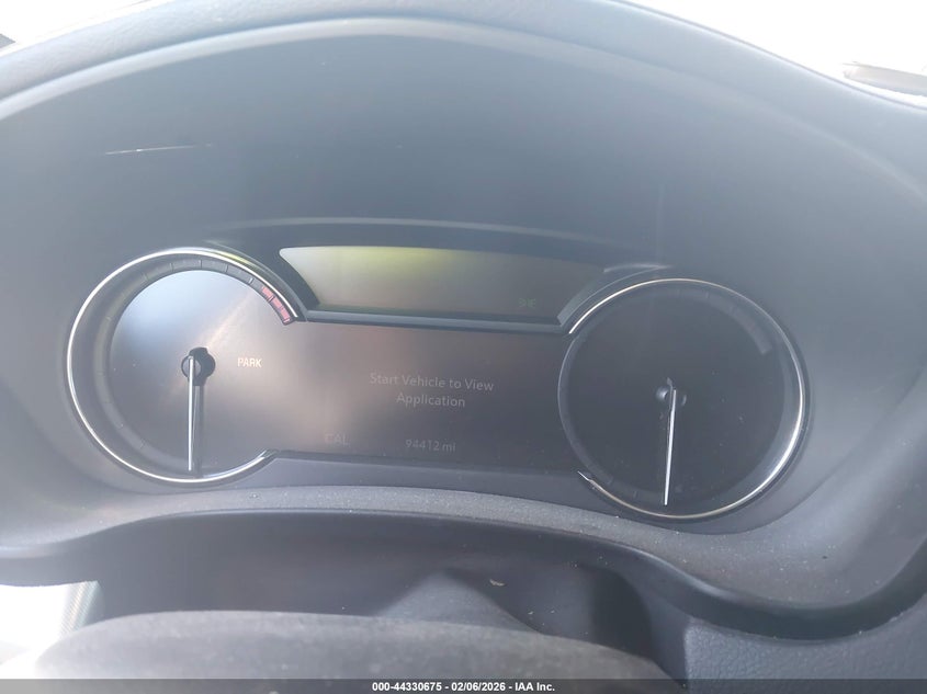 2020 Cadillac Xt4 Fwd Premium Luxury VIN: 1GYFZCR44LF030590 Lot: 44330675