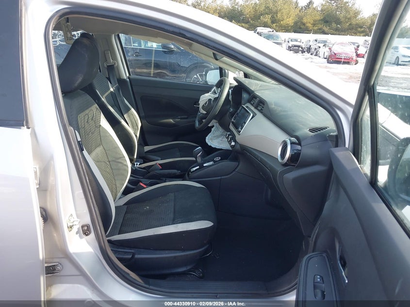 2021 Nissan Versa Sv