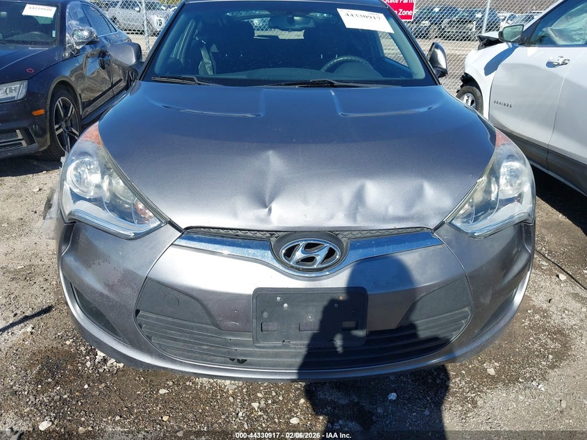 2014 Hyundai Veloster Base W/Black VIN: KMHTC6AD8EU186522 Lot: 44330917