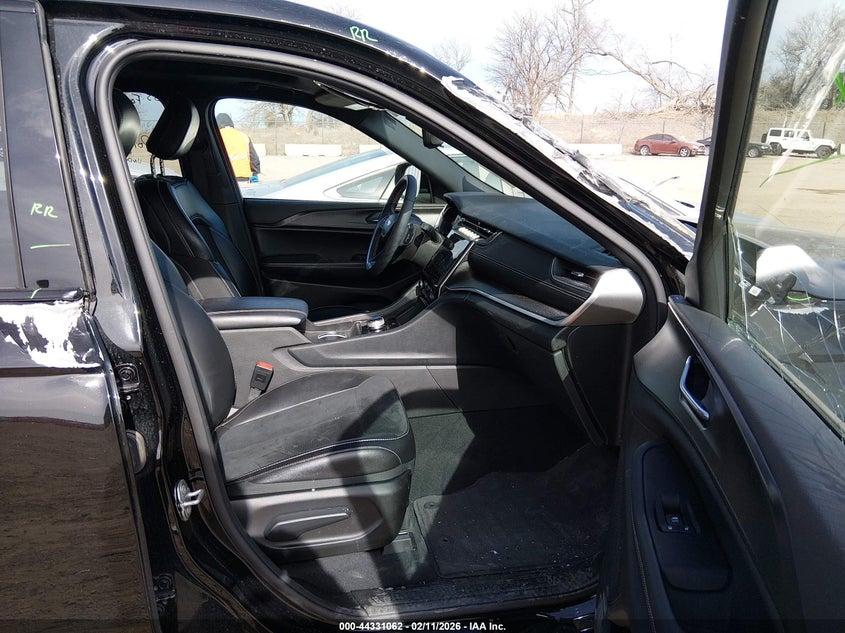 2024 Jeep Grand Cherokee L Altitude X 4X4