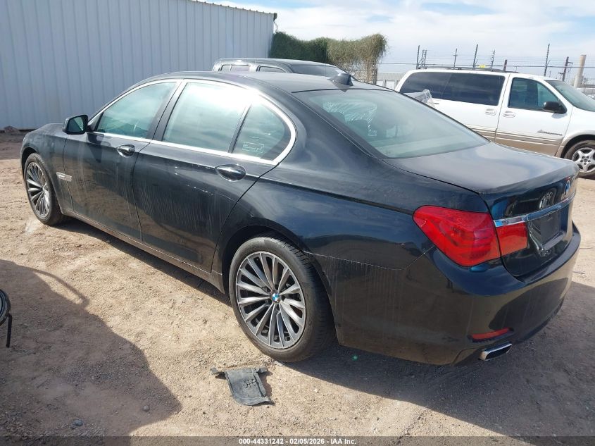 2011 BMW 740I