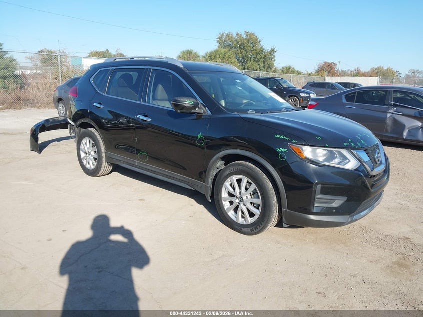 2017 Nissan Rogue Sv