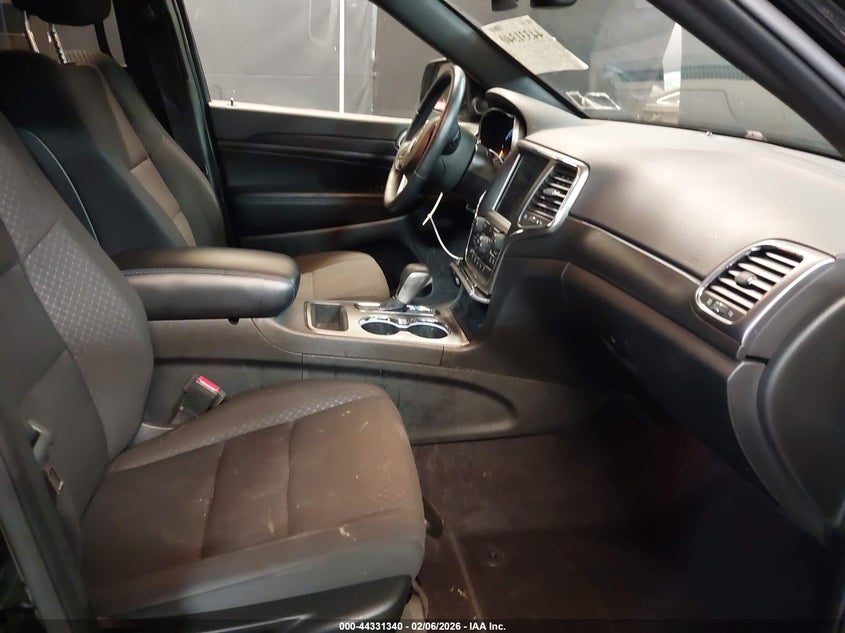 VIN 1C4RJFAG3JC482224 2018 JEEP GRAND CHEROKEE UPLAND 4X4