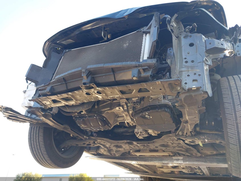 VIN JTDEPRAE6LJ105625 2020 TOYOTA COROLLA LE