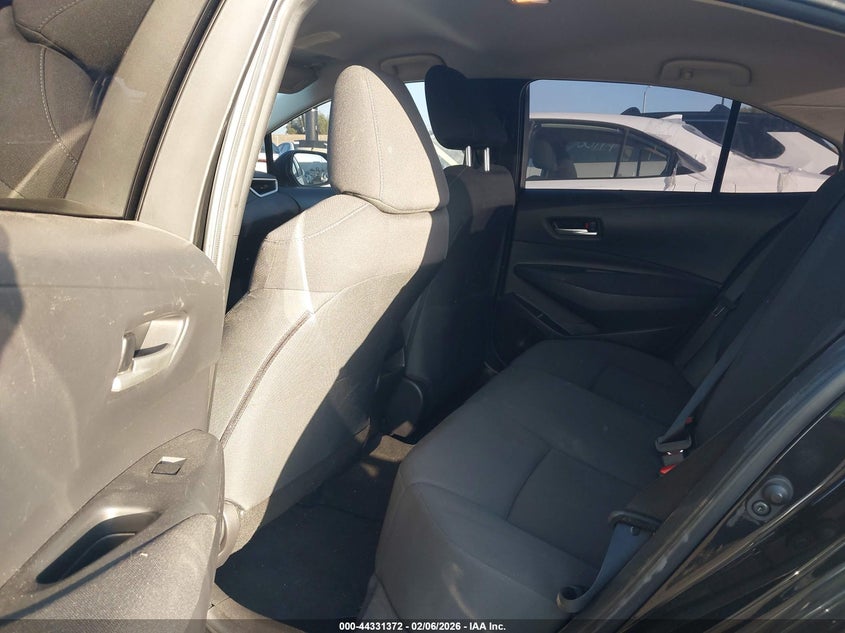 VIN JTDEPRAE6LJ105625 2020 TOYOTA COROLLA LE