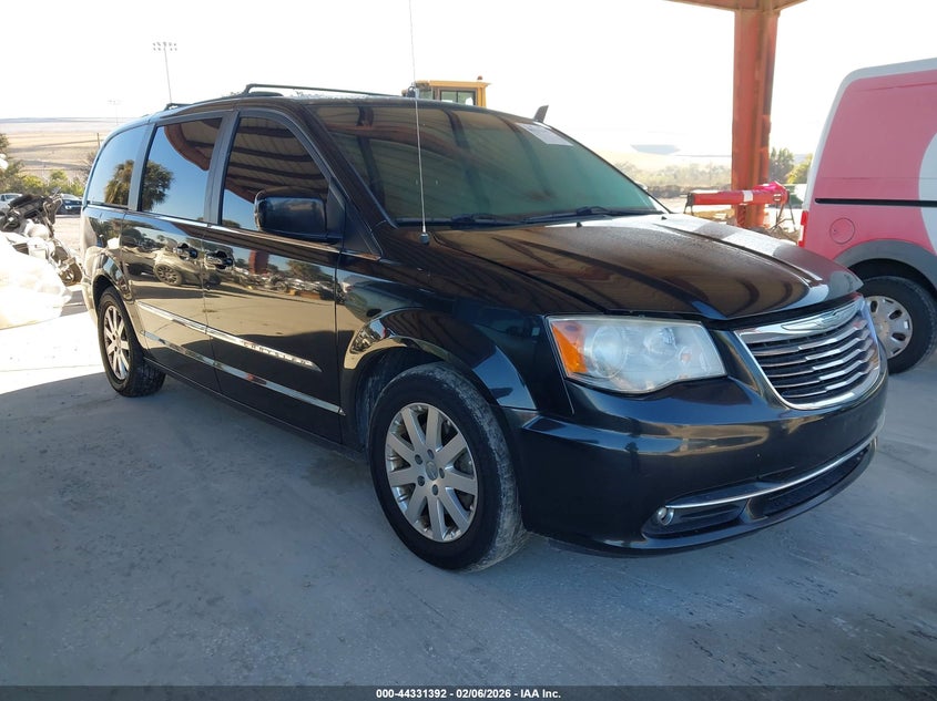 2016 Chrysler Town & Country Touring