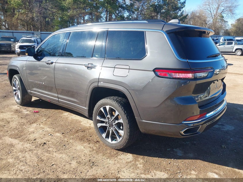 2022 Jeep Grand Cherokee L Overland 4X2