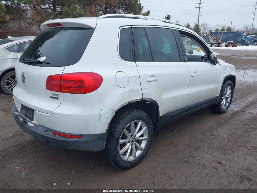 2017 VOLKSWAGEN TIGUAN auction photo 4