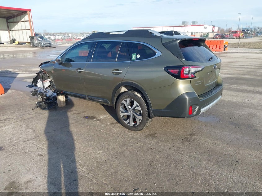 2022 Subaru Outback Touring