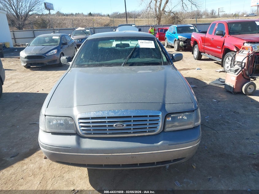 1999 Ford Crown Victoria Lx VIN: 2FAFP74W2XX238284 Lot: 44331659