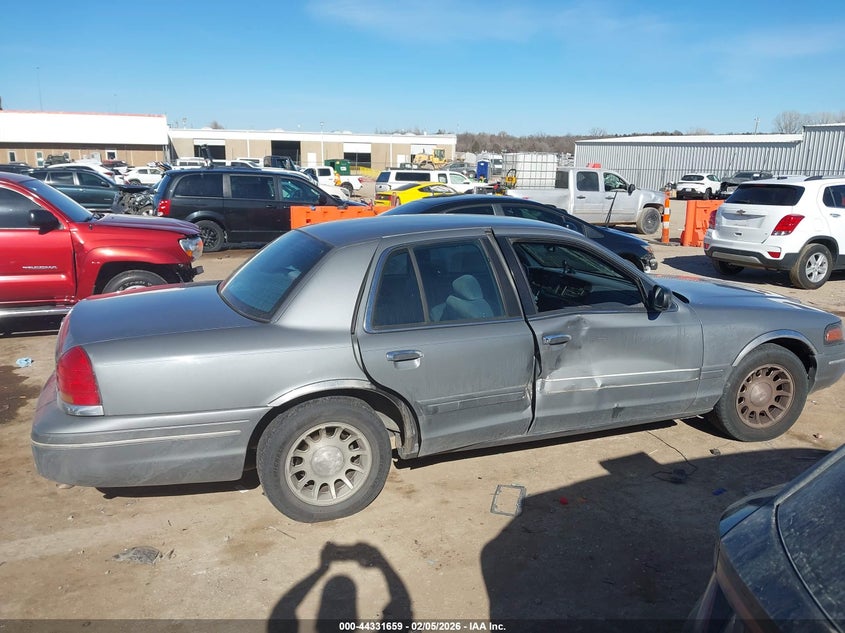 1999 Ford Crown Victoria Lx VIN: 2FAFP74W2XX238284 Lot: 44331659