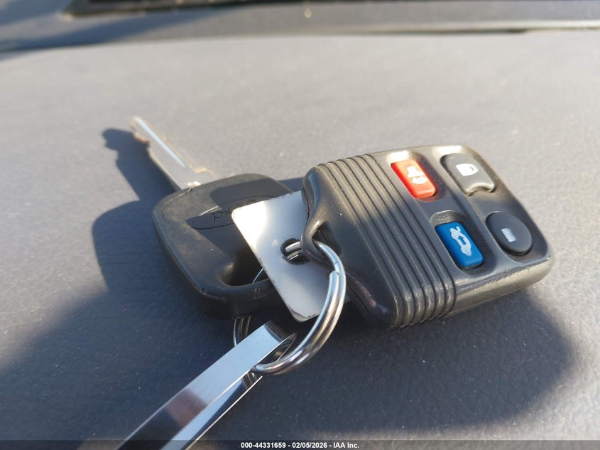 1999 Ford Crown Victoria Lx VIN: 2FAFP74W2XX238284 Lot: 44331659