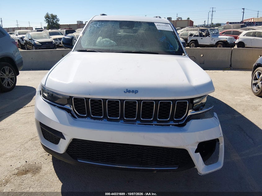 JEEP GRAND CHEROKEE - zdjęcie 13