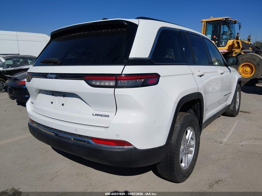 JEEP GRAND CHEROKEE - zdjęcie 4