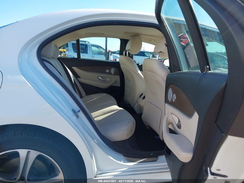 2020 Mercedes-Benz E 350 VIN: WDDZF8DB8LA702197 Lot: 44331807