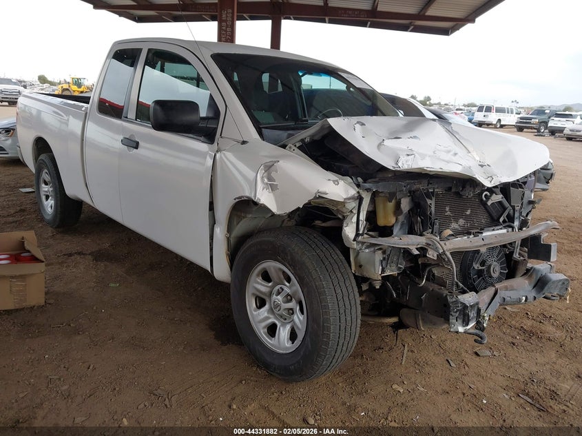 2004 Nissan Titan Xe