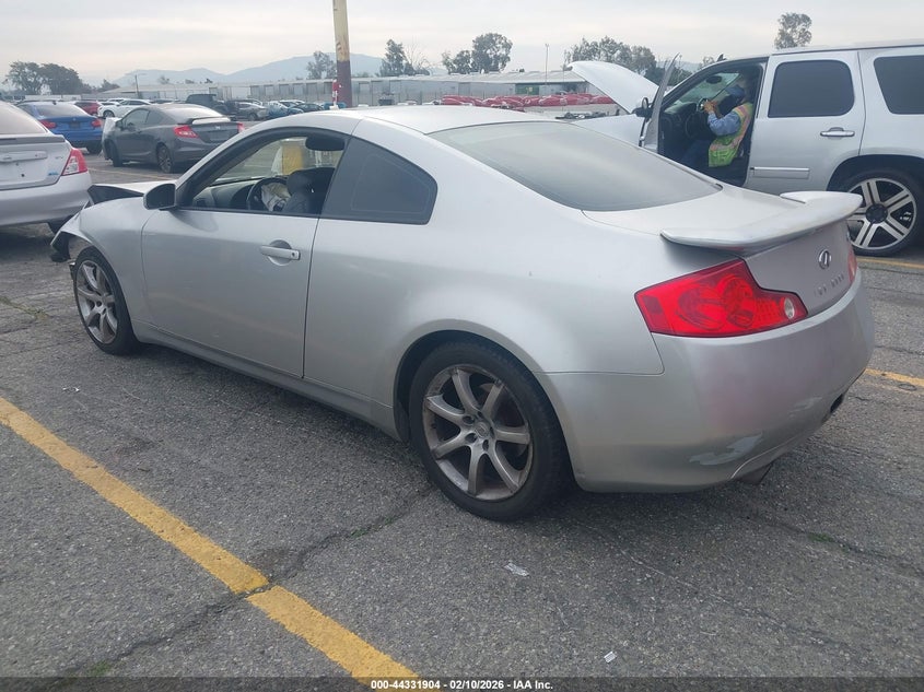 2003 Infiniti G35 Base W/Leather