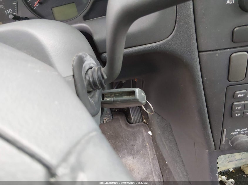 2003 Volvo V40 A VIN: YV1VW27553F999115 Lot: 44331920