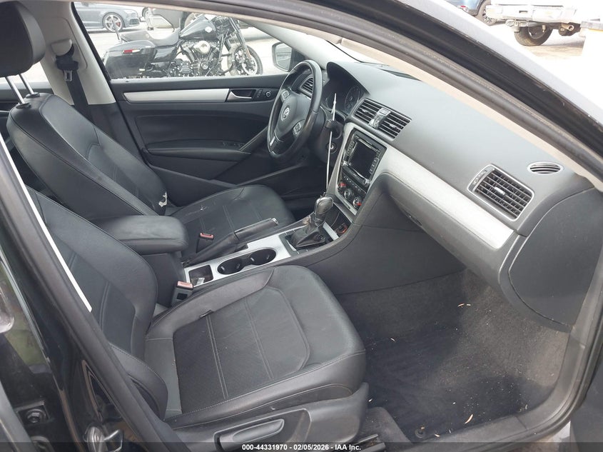 2013 Volkswagen Passat 2.5L Se