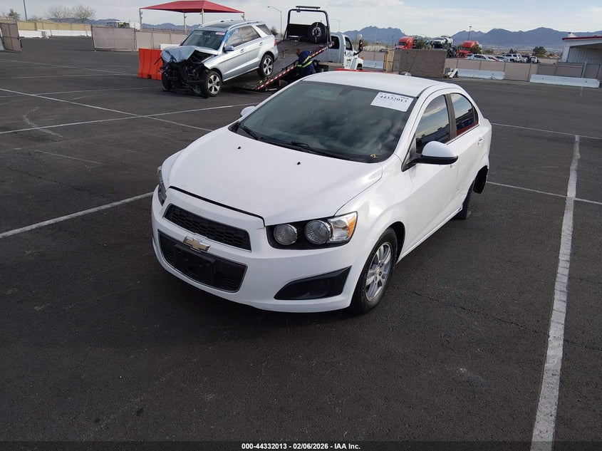 2016 Chevrolet Sonic Lt Auto 1G1JC5SB3G4106302 photo 1