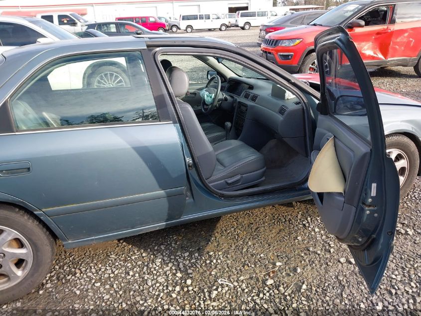 2000 Toyota Camry Le