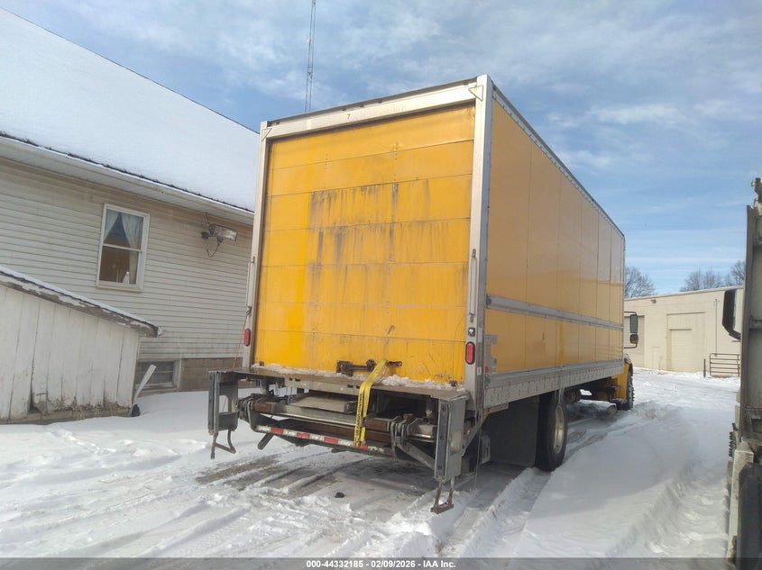 2018 Freightliner M2 106