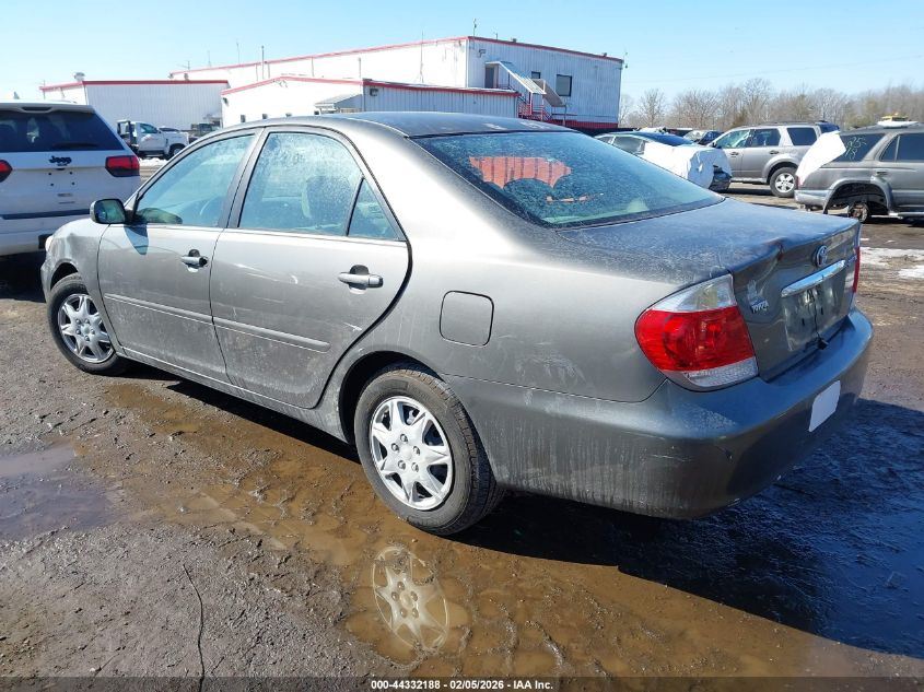 2005 Toyota Camry Le