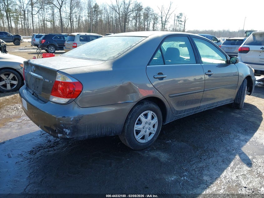 2005 Toyota Camry Le
