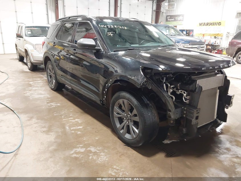 Vin: 1fmsk8dh6mgb94687, lot: 44828742, ford explorer xlt 2021 img_1