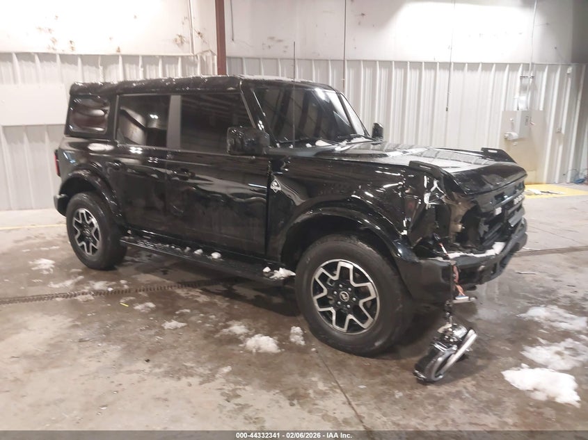 2024 Ford Bronco Outer Banks