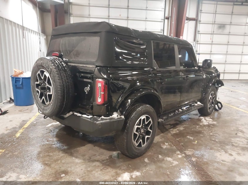2024 Ford Bronco Outer Banks