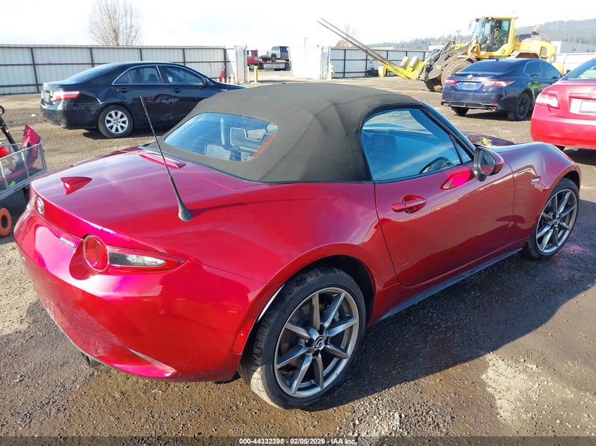 VIN JM1NDAD76N0505944 2022 MAZDA MX-5 MIATA GRAND TOURING