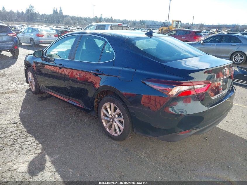 2021 Toyota Camry Le Awd