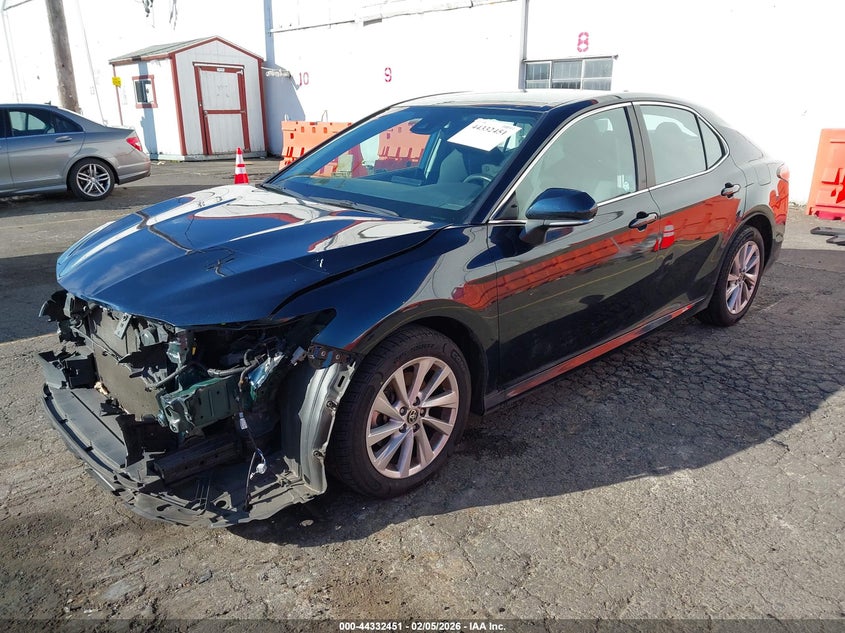VIN 4T1C11BKXMU036237 2021 TOYOTA CAMRY LE AWD