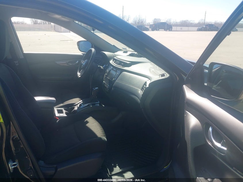 2018 Nissan Rogue Sv