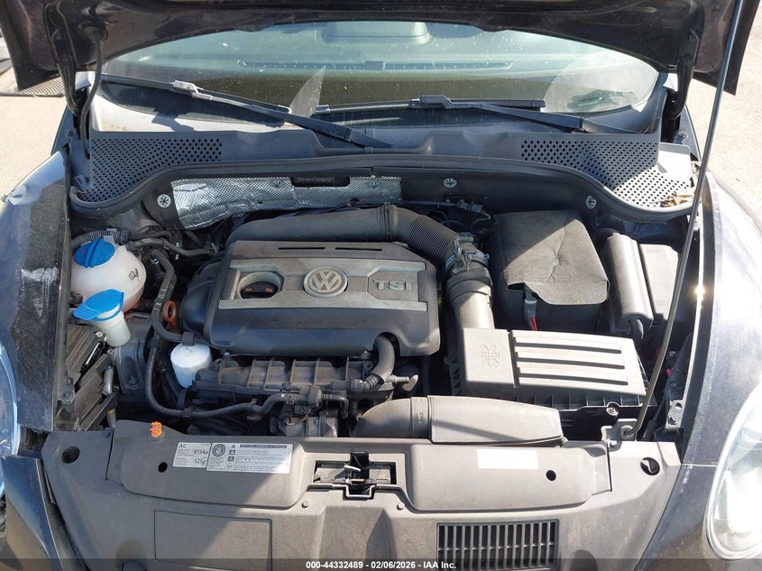 2012 Volkswagen Beetle 2.0T VIN: 3VWV67AT0CM652671 Lot: 44332489