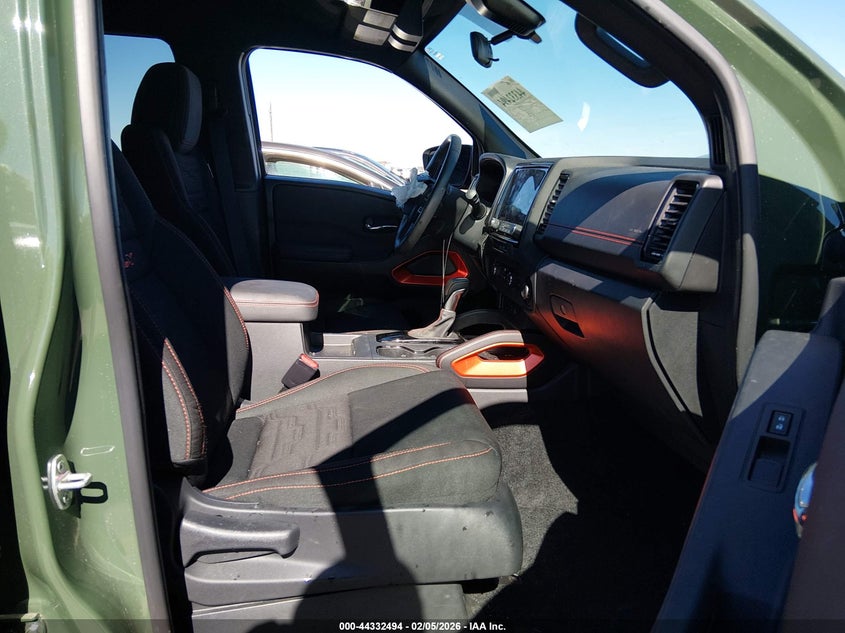 2024 Nissan Frontier Pro-X 4X2