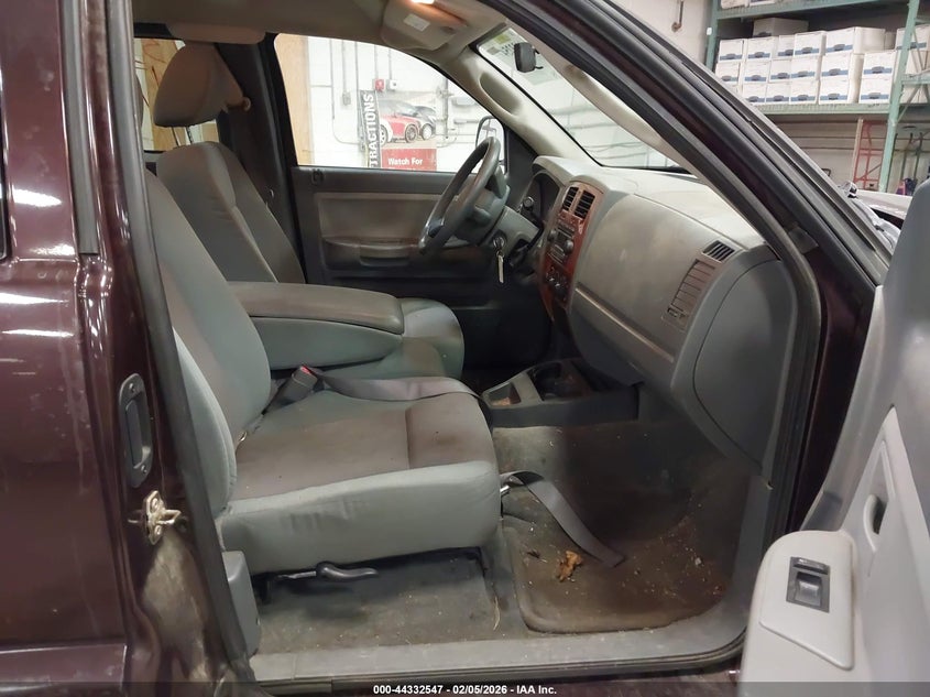 2005 Dodge Dakota Slt