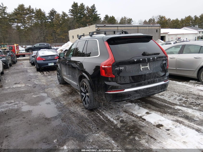 2023 Volvo Xc90 B5 Plus