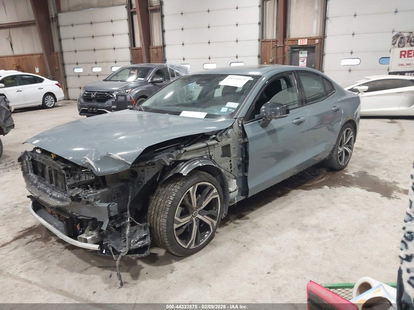 2024 Volvo S60 B5 Plus Dark Theme