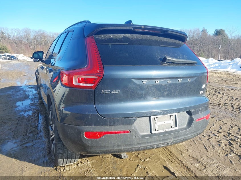 2022 Volvo Xc40 Recharge Pure Electric P8 Twin Plus