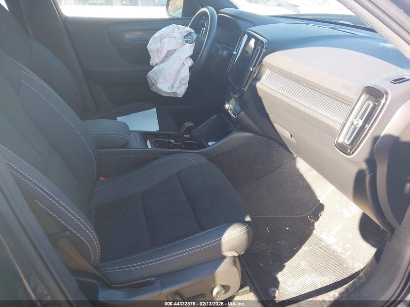 2022 Volvo Xc40 Recharge Pure Electric P8 Twin Plus