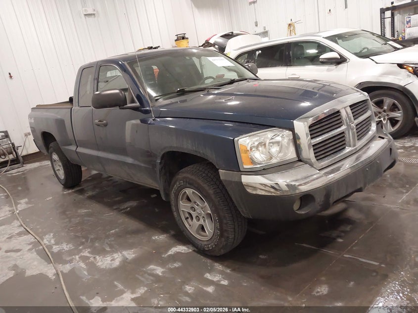 2005 Dodge Dakota Slt